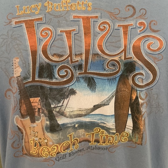 Lucy Buffet’s Lulu’s “I’m on Beach Time” graphic t-shirt sz L - Picture 2 of 5
